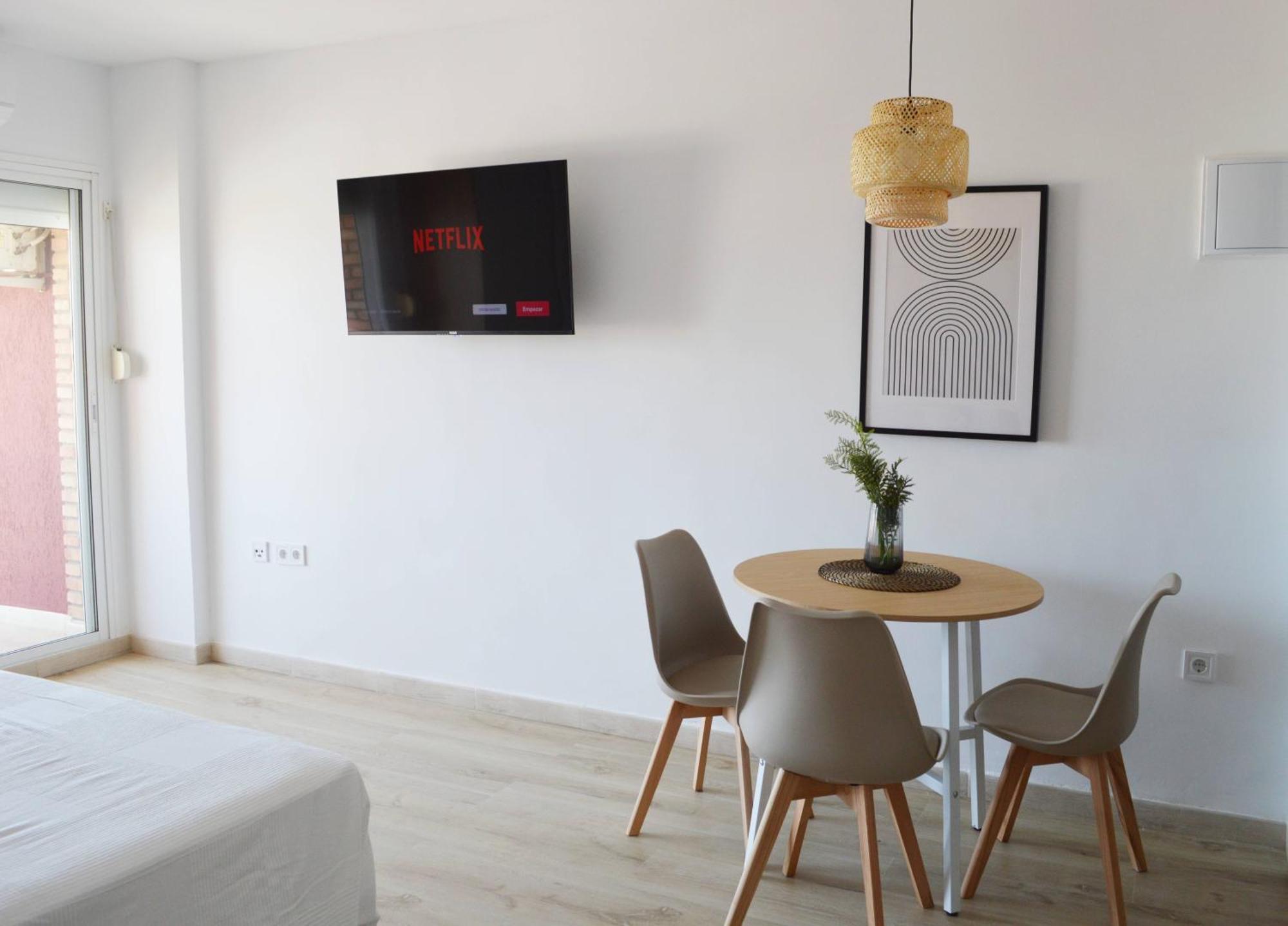 Apart With Swimming Pool Open All Year Беналмадена Екстериор снимка