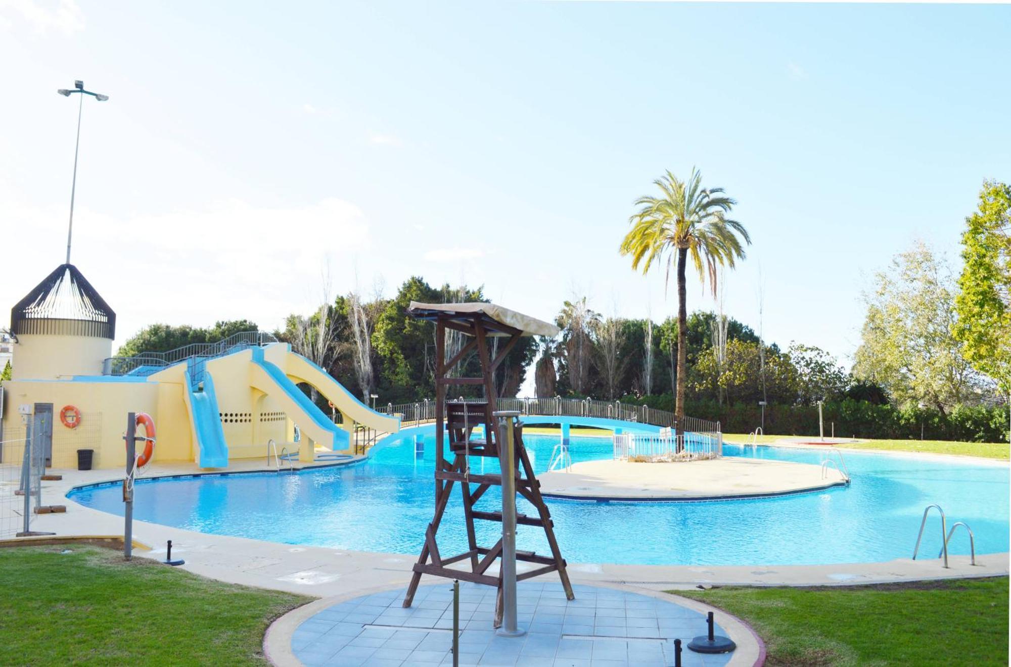 Apart With Swimming Pool Open All Year Беналмадена Екстериор снимка