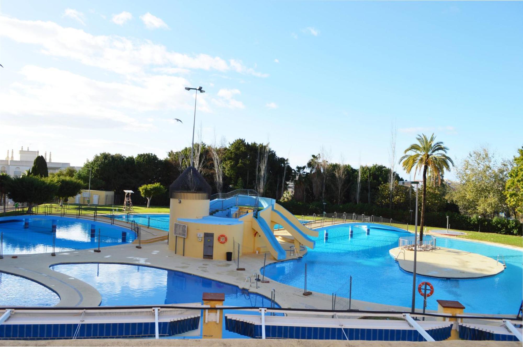 Apart With Swimming Pool Open All Year Беналмадена Екстериор снимка